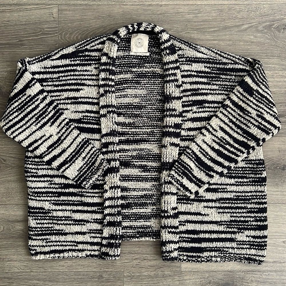 URBAN OUTFITTERS Vail Cardigan Small Oversized Stripe Navy Beige Wool Knit Boho